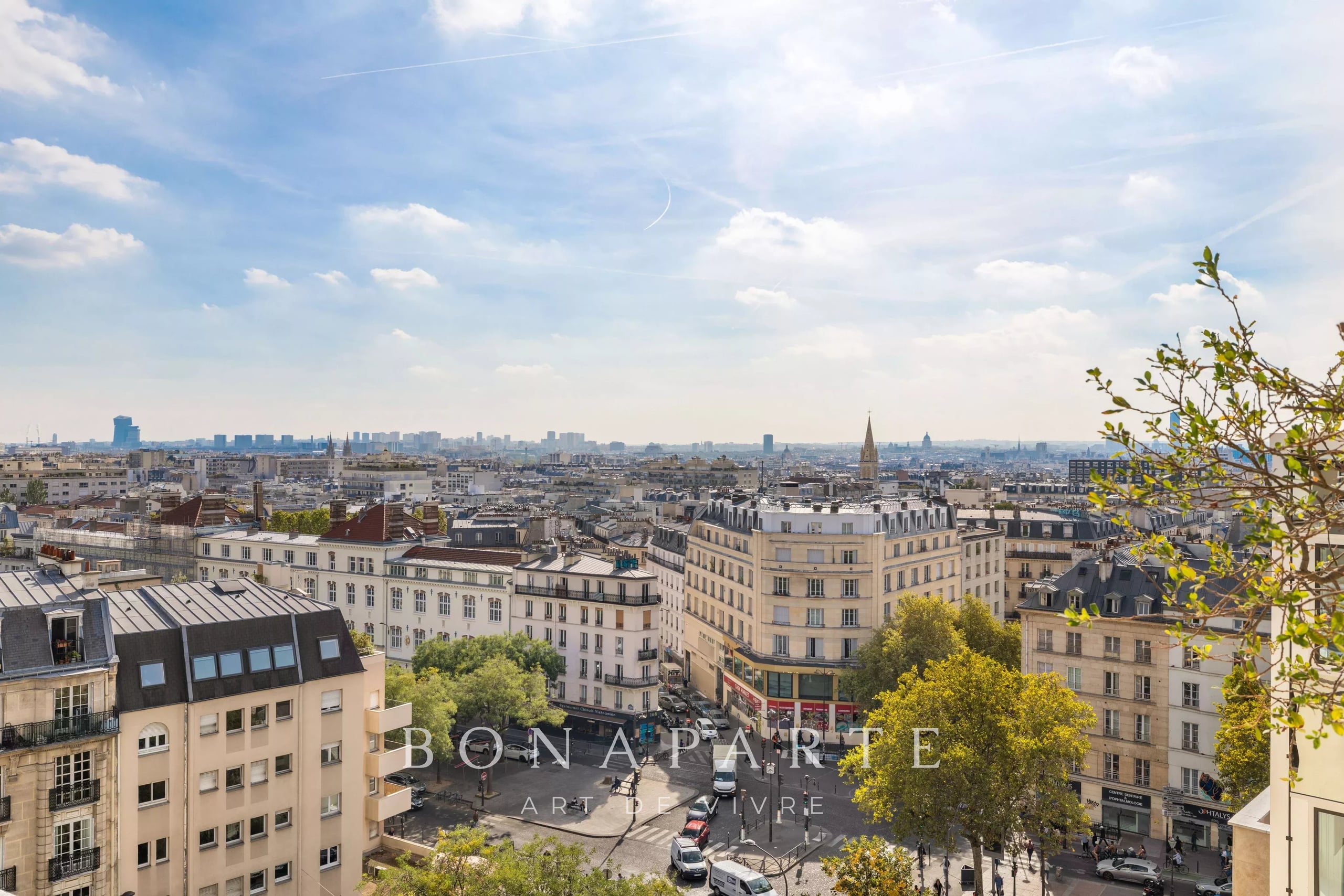SOUS OFFRE  : PARIS XIXe – BELLEVILLE – DERNIER ÉTAGE - ROOFTOP DE 92 M² AVEC TERRASSE DE 68 M²